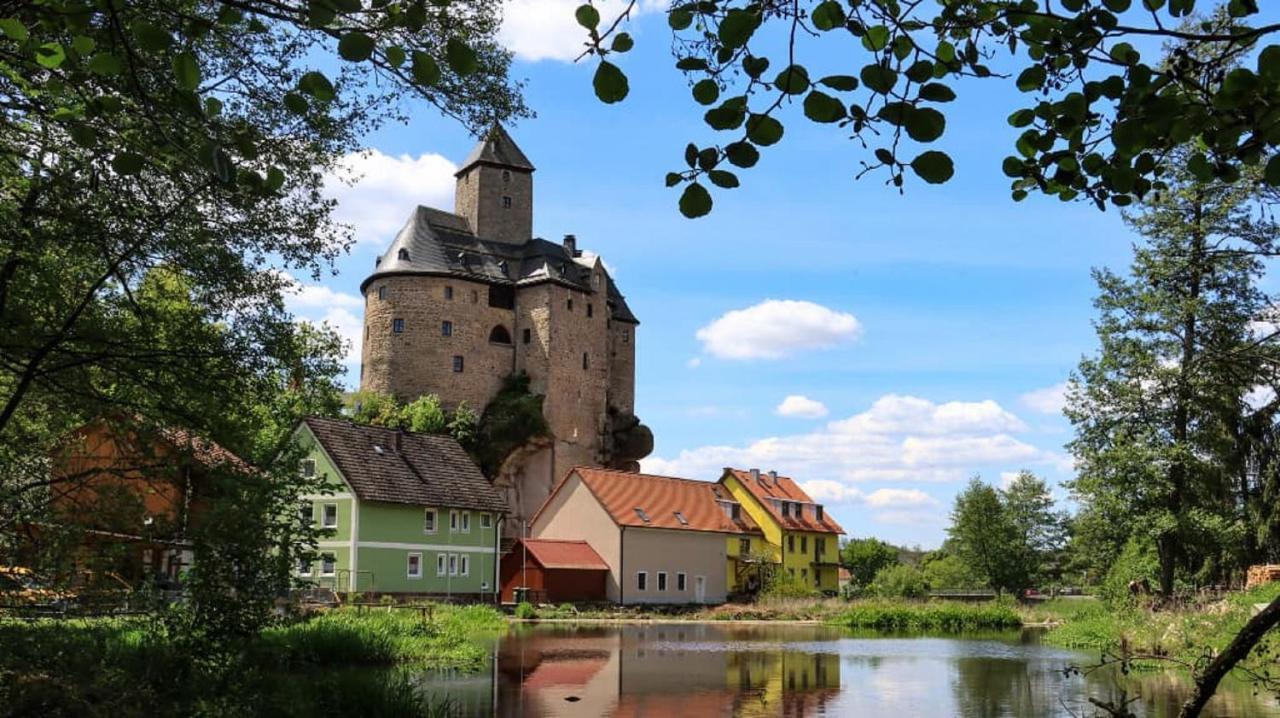 Ferienwohnung Und Sommerhaus Unter Der Burg Falkenberg  Exteriér fotografie